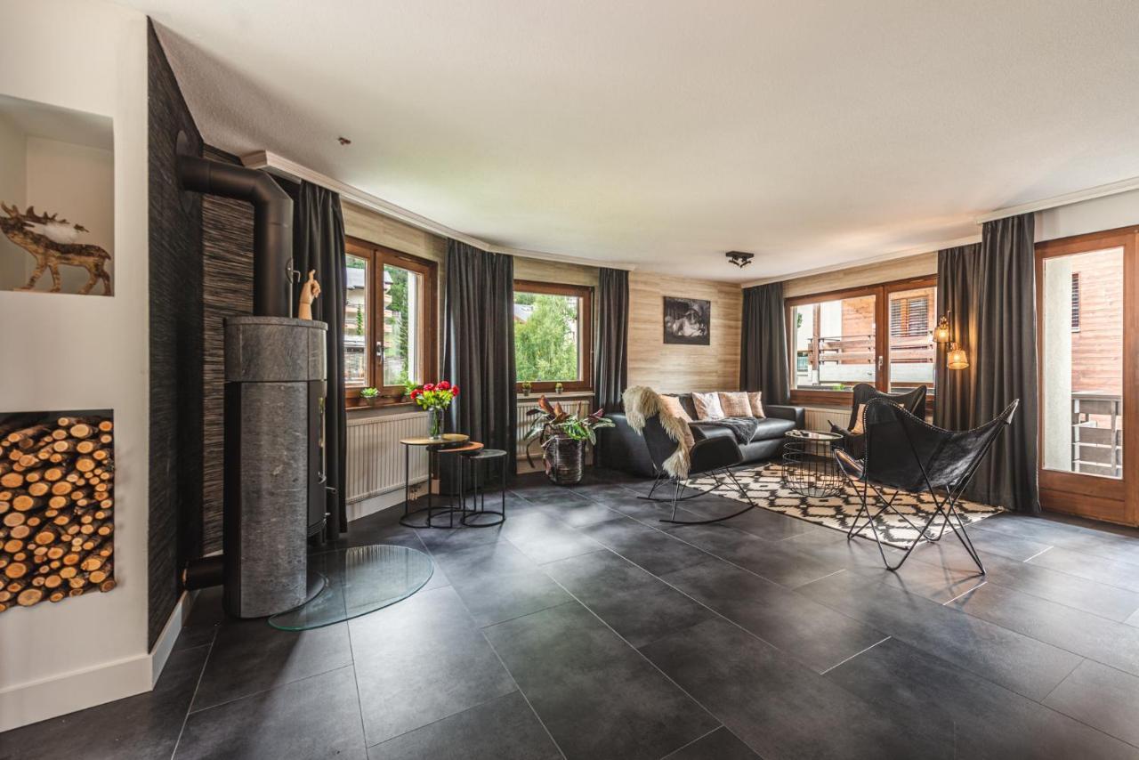 Central & Elegant Apartments,Partially With Fireplace, By Zermatt Rental Kültér fotó
