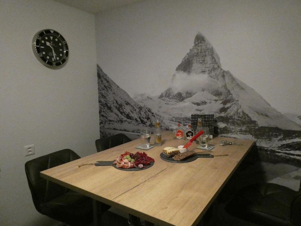 Central & Elegant Apartments,Partially With Fireplace, By Zermatt Rental Kültér fotó