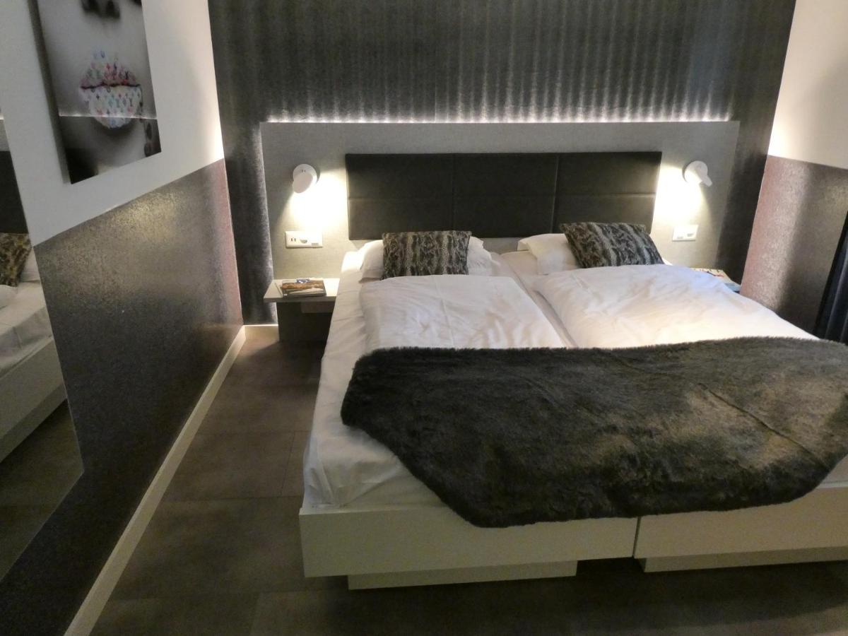 Central & Elegant Apartments,Partially With Fireplace, By Zermatt Rental Kültér fotó