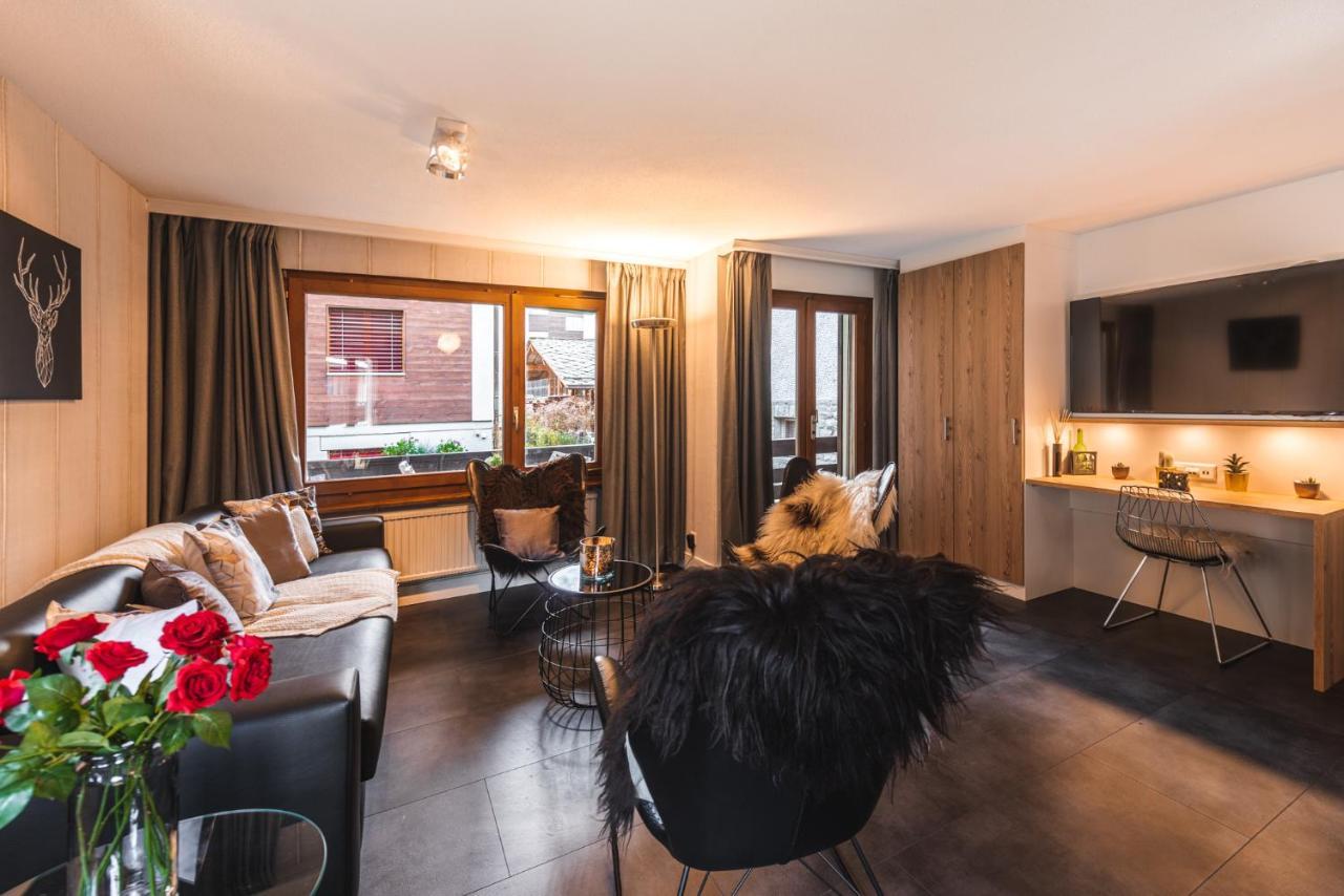 Central & Elegant Apartments,Partially With Fireplace, By Zermatt Rental Kültér fotó