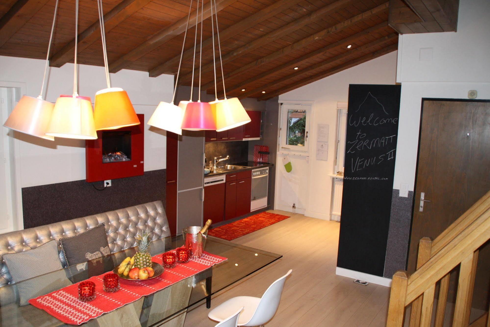 Central & Elegant Apartments,Partially With Fireplace, By Zermatt Rental Kültér fotó
