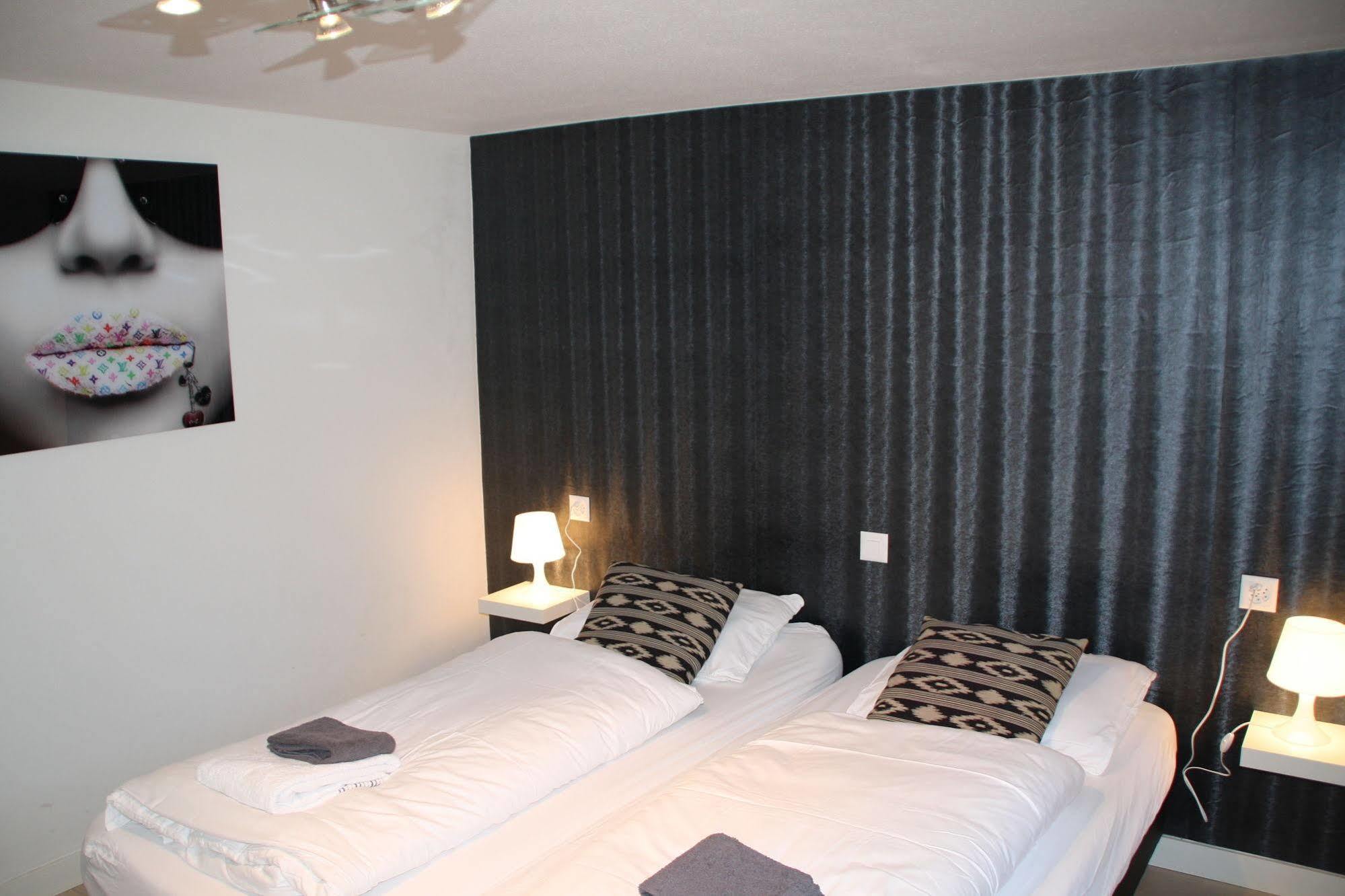 Central & Elegant Apartments,Partially With Fireplace, By Zermatt Rental Kültér fotó